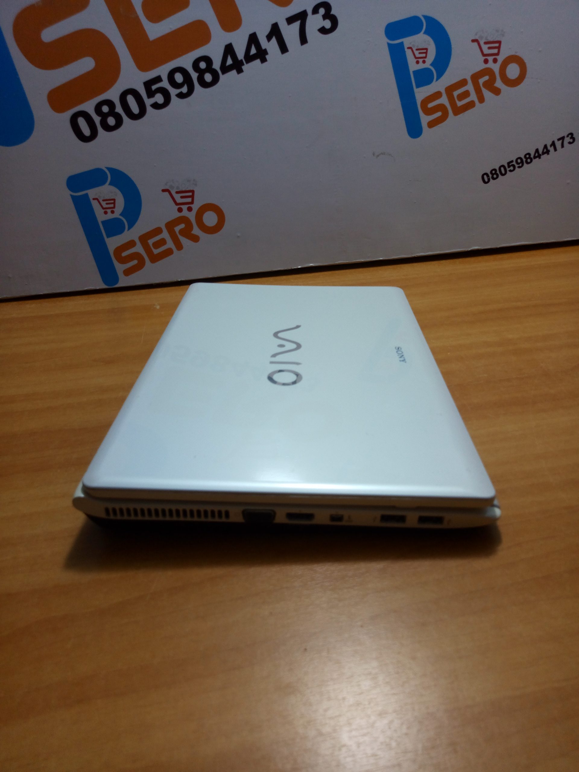 Sony Vaio VGN-SZ740N Core 2 Duo Laptop 2.4GHz 2GB Ram 160GB HDD 