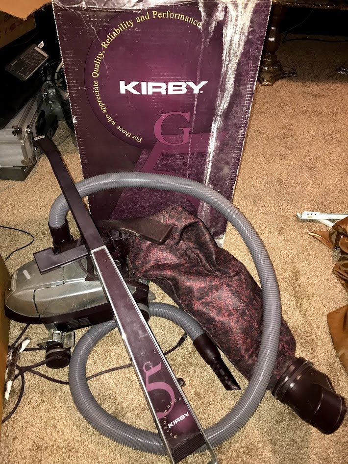 Kirby G4 Generation 4 Upright Vacuum Cleaner   close to New Lots of Ac